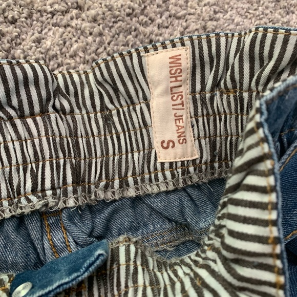 Jean shorts - Picture 8 of 9